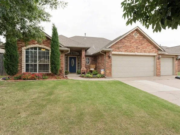 8809 NW 114th Cir, Oklahoma City, OK 73162