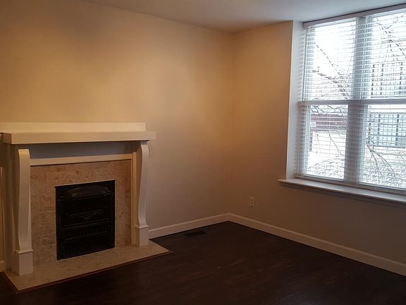 3rd image of 4205 Laclede Ave #A