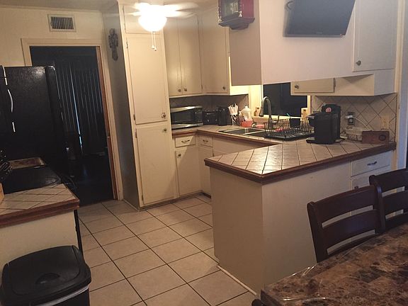 5th image of 923 S 18th St