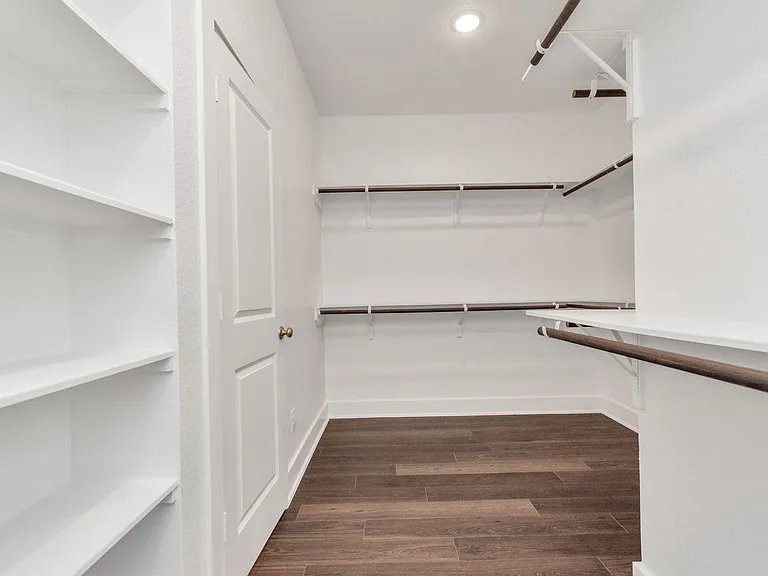 10618 Cascade Creek Dr — Photo 32