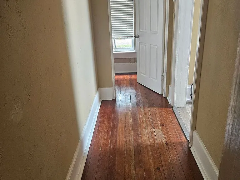 735 N Westmoreland Dr — Photo 10