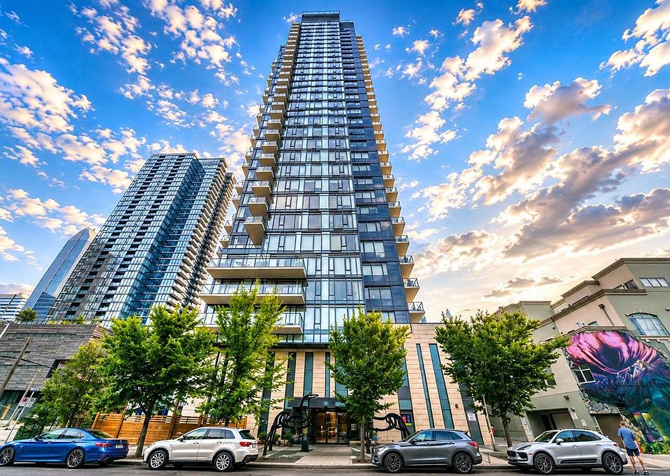 1st image of 1010 6th St SW #1402