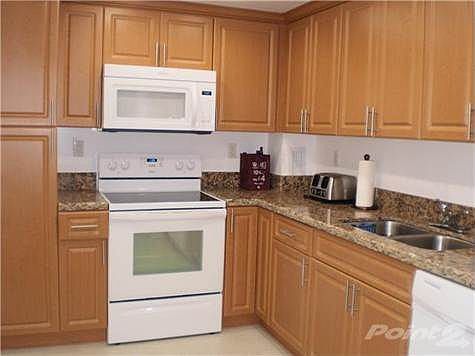 5th image of 90 Edgewater Dr APT 516