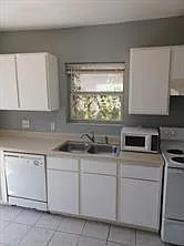 2716 Truxillo St #UPSTAIR — Photo 7