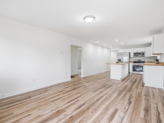 4th image of 60 Sychar Rd
