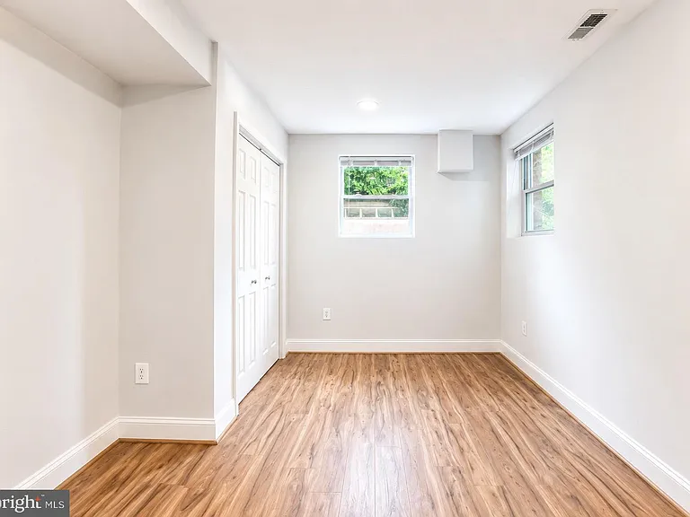 2851 Robinson Pl SE — Photo 9