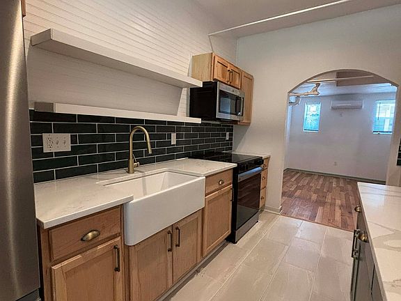 2nd image of 308 Natalen Ave #6