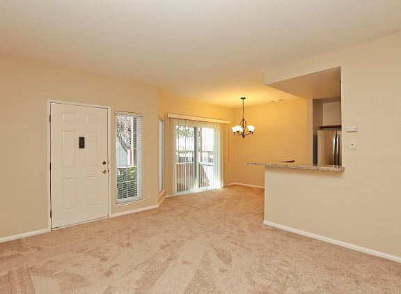 4th image of 425 Costa Mesa Ter APT A