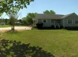 8636 Burnside Dr, Apex, NC 27539