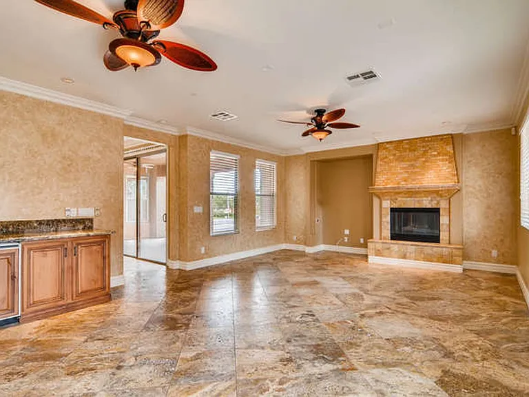 1178 Olivia Pkwy — Photo 5