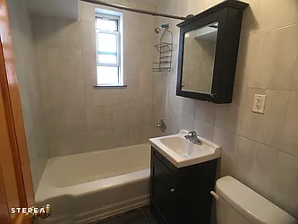 Rented by Sterea Agency