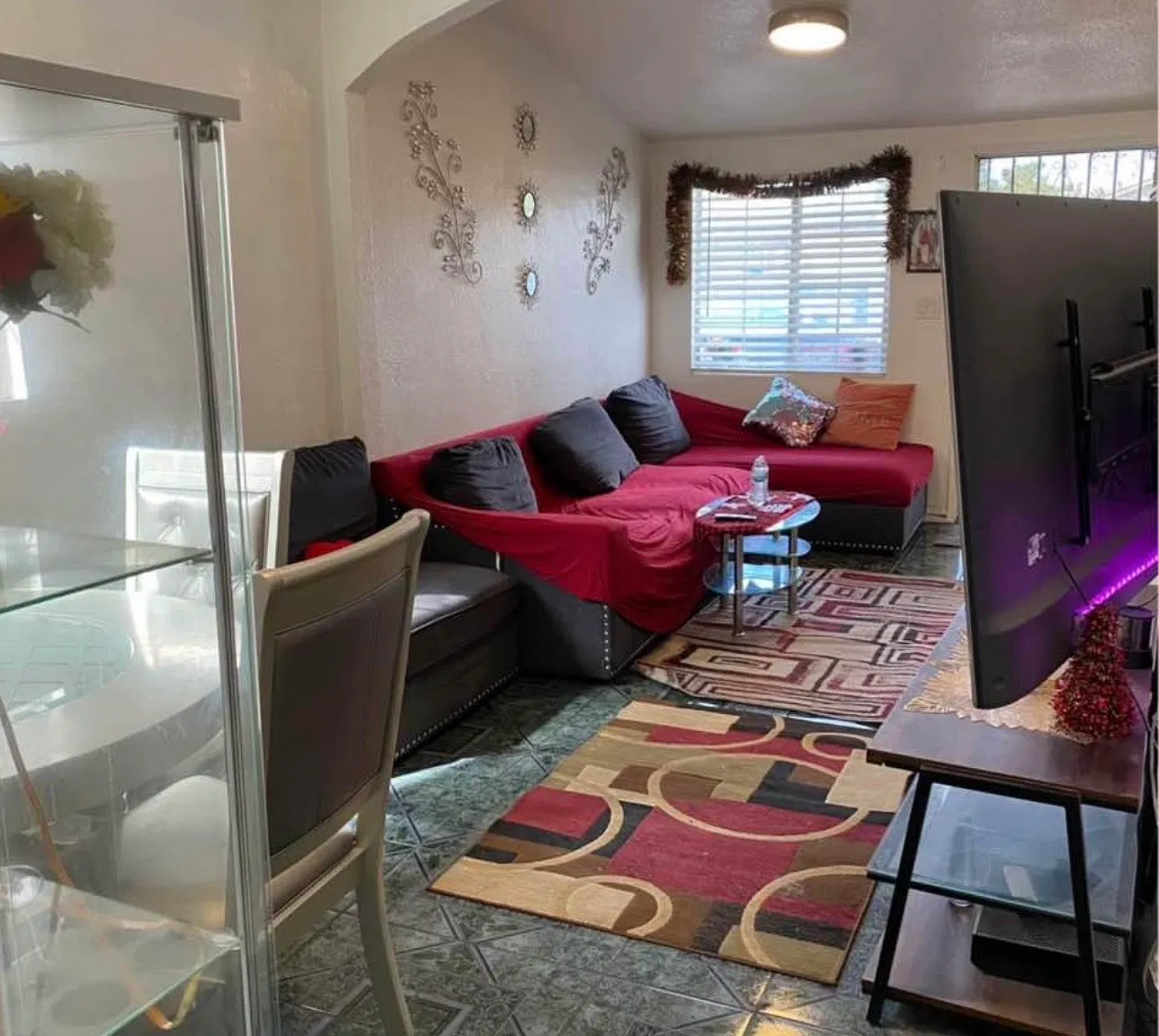 2 bed, $3,000 — Photo 1