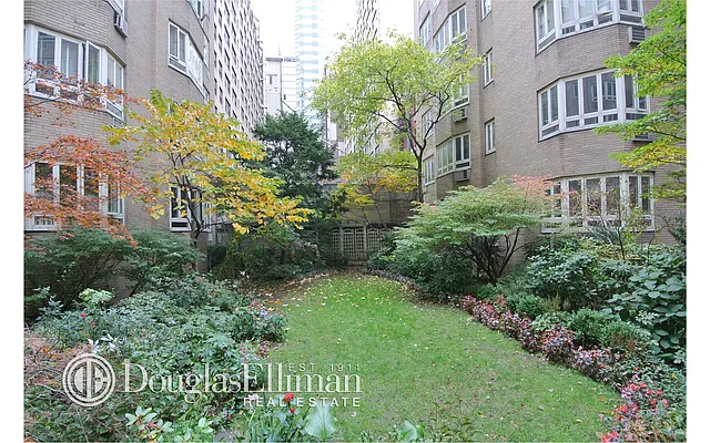 Sold by Douglas Elliman | media 27