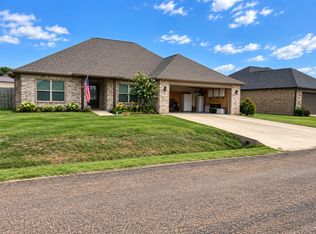 2311 Camryn Ln, Mabank, TX 75147