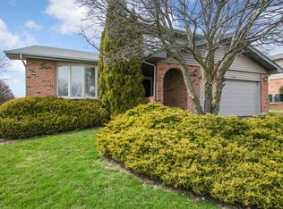 15720 S Twin Lakes Dr, Homer Glen, IL 60491