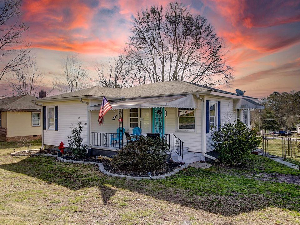1st image of 207 Rainbow Dr