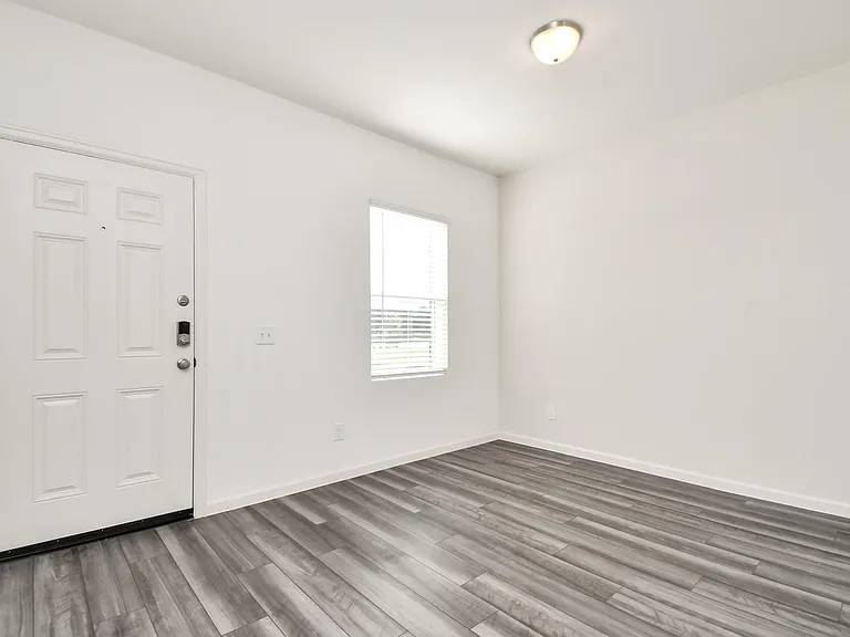 7802 Hightree Dr — Photo 12