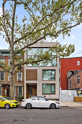 Sold by Compass | media 22