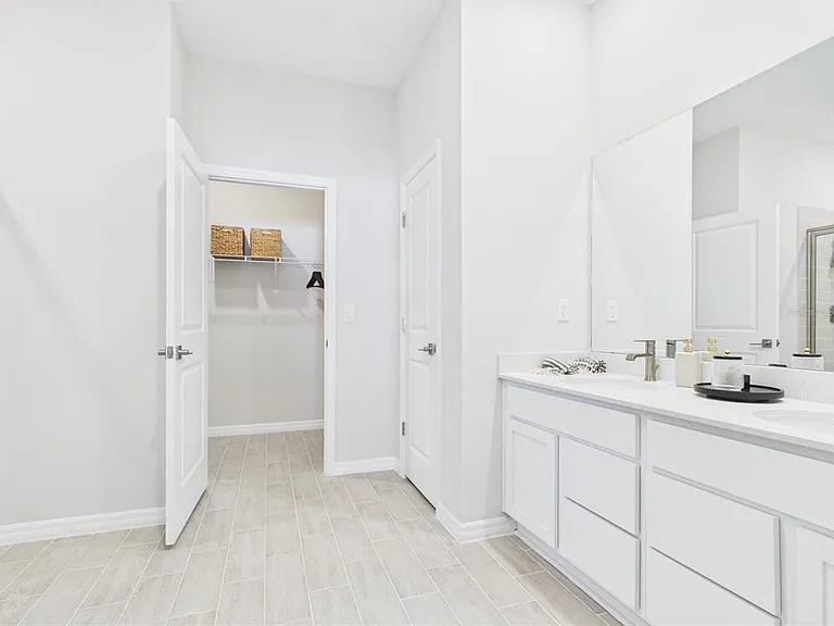 566 Marion Oaks Blvd — Photo 33