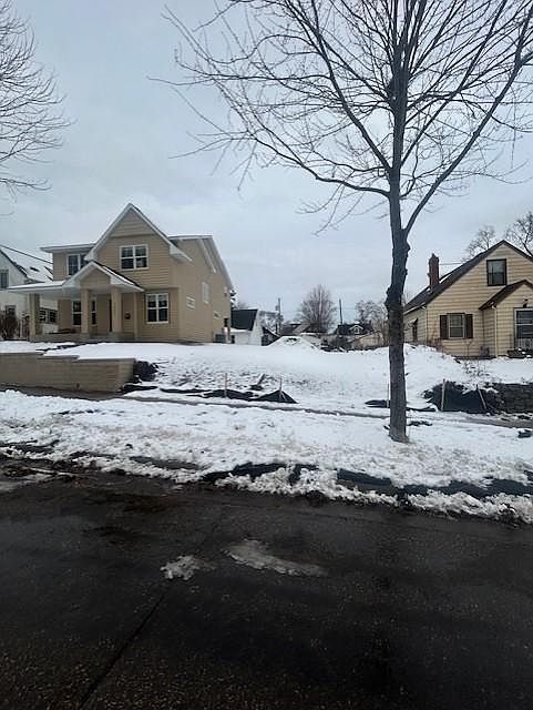 2nd image of 1237 Stanford Ave