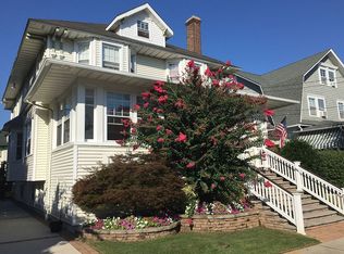10 S Oxford Ave, Ventnor, NJ 08406