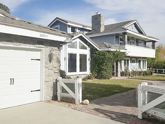 3rd image of 26945 Brooken Ave