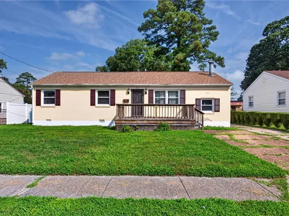 18 Haley Dr, Hampton, VA 23661