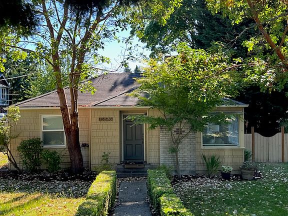 2nd image of 15576 8th Ave NE