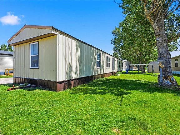 2nd image of 1317 Spearfish Mountain Ln