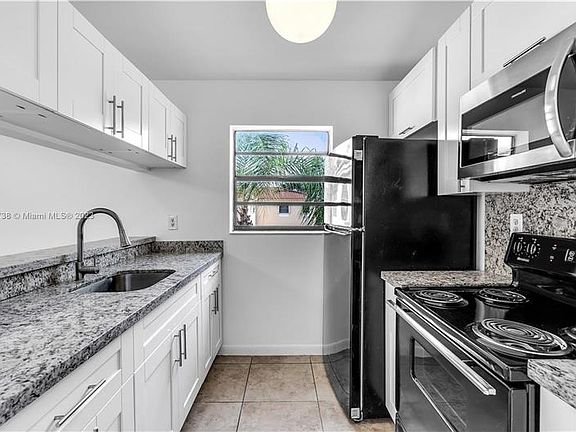 3rd image of 18206 Mediterranean Blvd #5-21-5