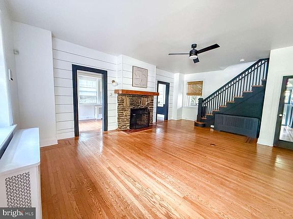 3rd image of 3117 Grindon Ave