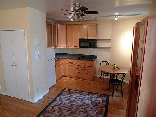 Sold by Nest Seekers International | media 3
