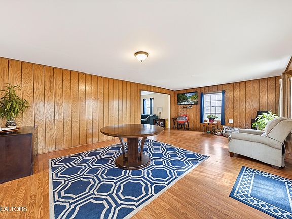 4th image of 6311 Eastland Rd