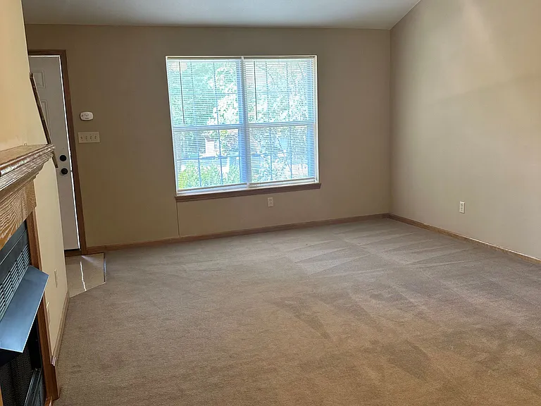 819 Charles St #827 — Photo 16