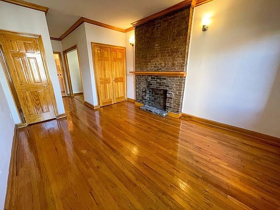 2nd image of 105 Christopher St APT 3B