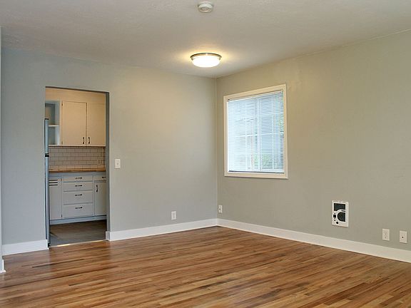 5th image of 5533-5535 SE 17th Ave #5533