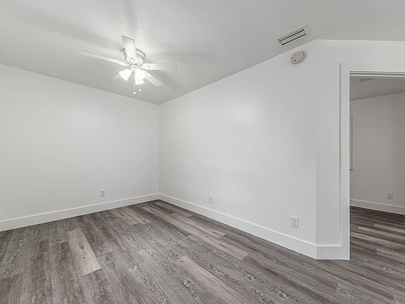 5th image of 2340 NE Park St #C