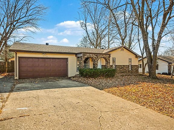 3rd image of 3122 W Edward Street