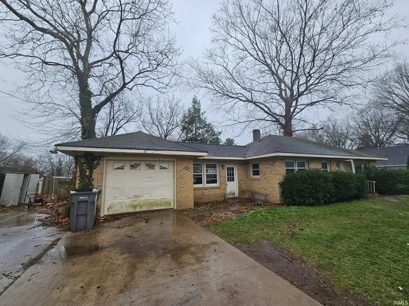 26212 County Road 4, Elkhart, IN 46514