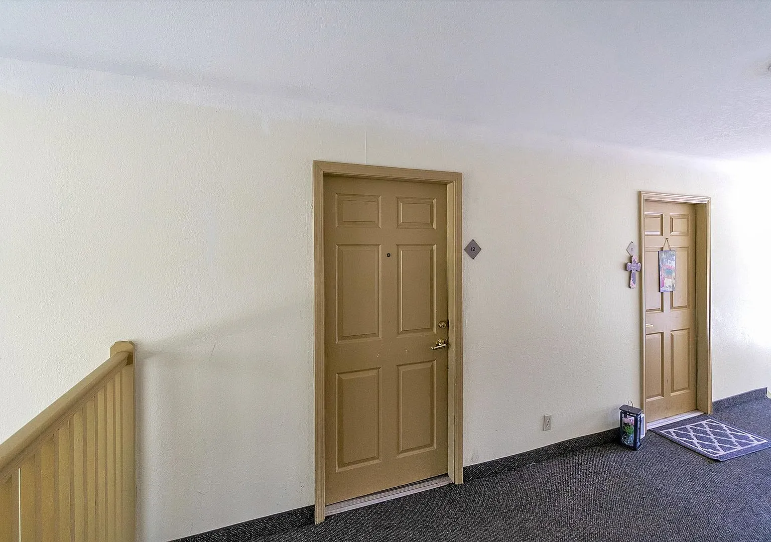 Grandview Manor Apartments — Photo 2