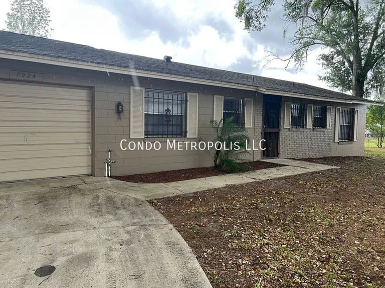 7924 Sun Vista Way — Photo 2