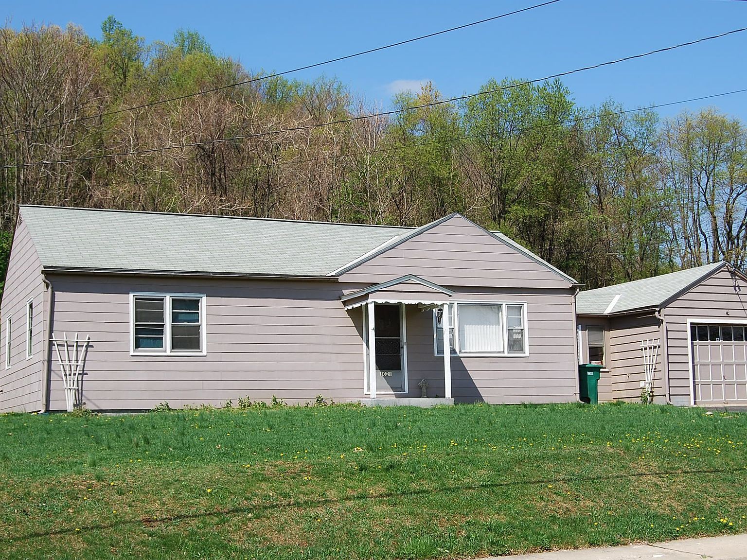 1621 S Main St, Bechtelsville, PA 19505 Zillow