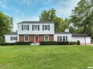 2439 E 46th St, Davenport, IA 52807
