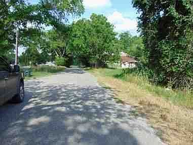 5th image of 1007 E 5th St