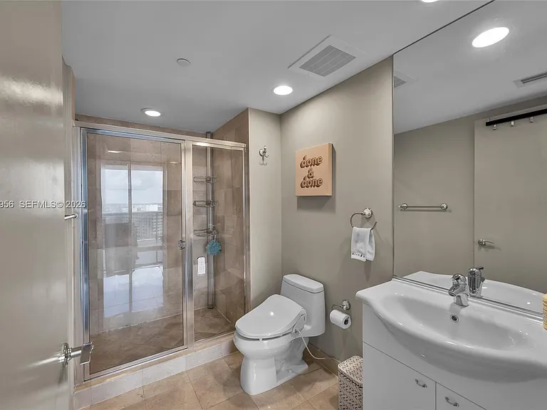 1800 S Ocean Dr #2007 — Photo 27
