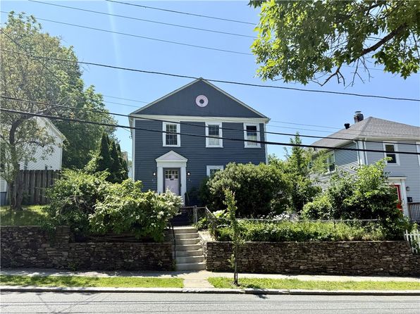 45 Rochambeau Ave