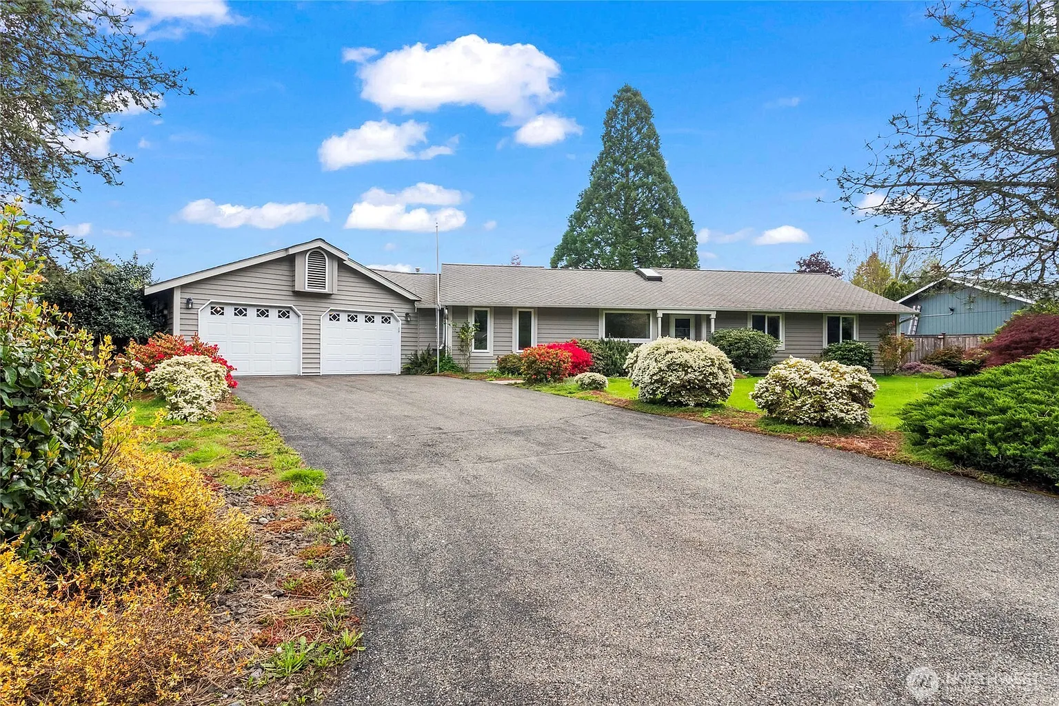 3518 Stikes Loop SE photo 1