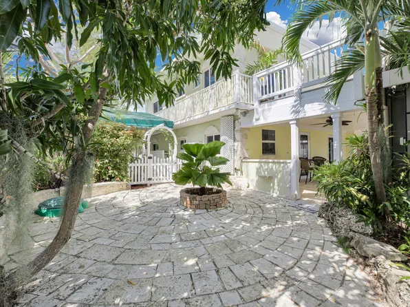 150 Valencia Dr, Plantation Key, FL 33036