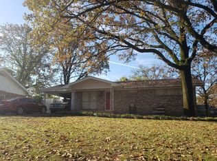 1419 Starfield Rd, N Little Rock, AR 72116