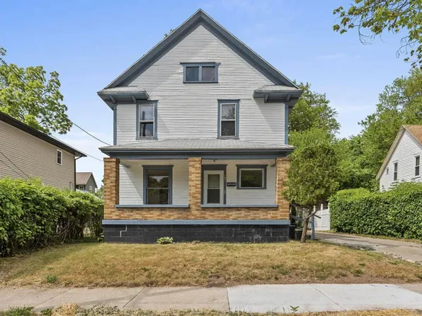 1007 Sherman St SE, Grand Rapids, MI 49506